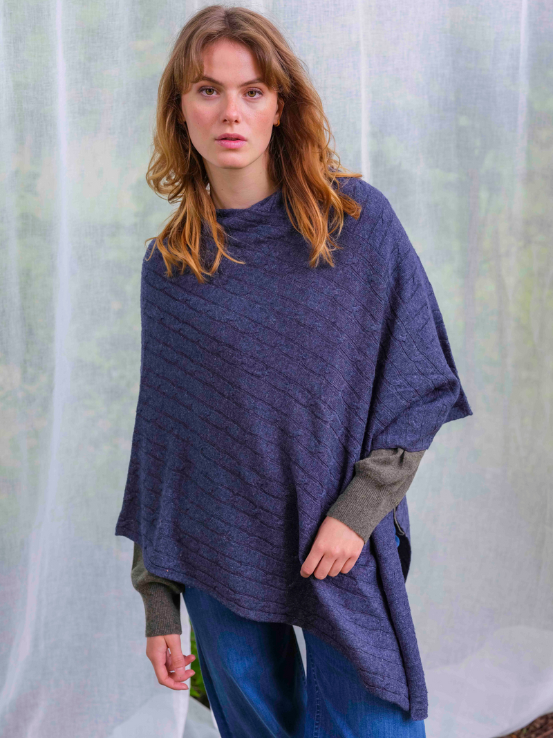 Close to my heart Carrie Poncho Poncho Midnight Blue